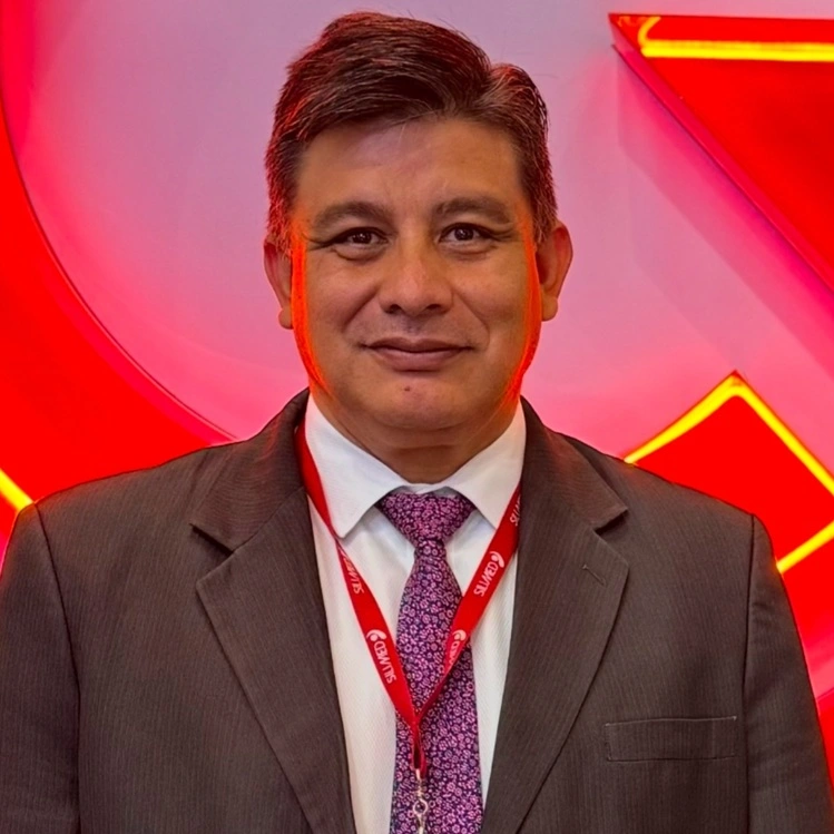 Plastic Surgeon Milton Rincon